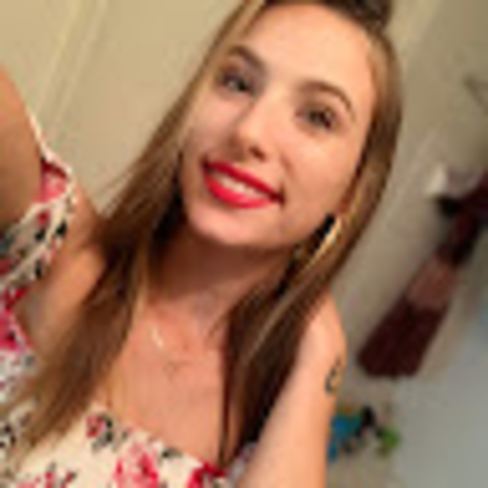 Meet your Posher, Courtney